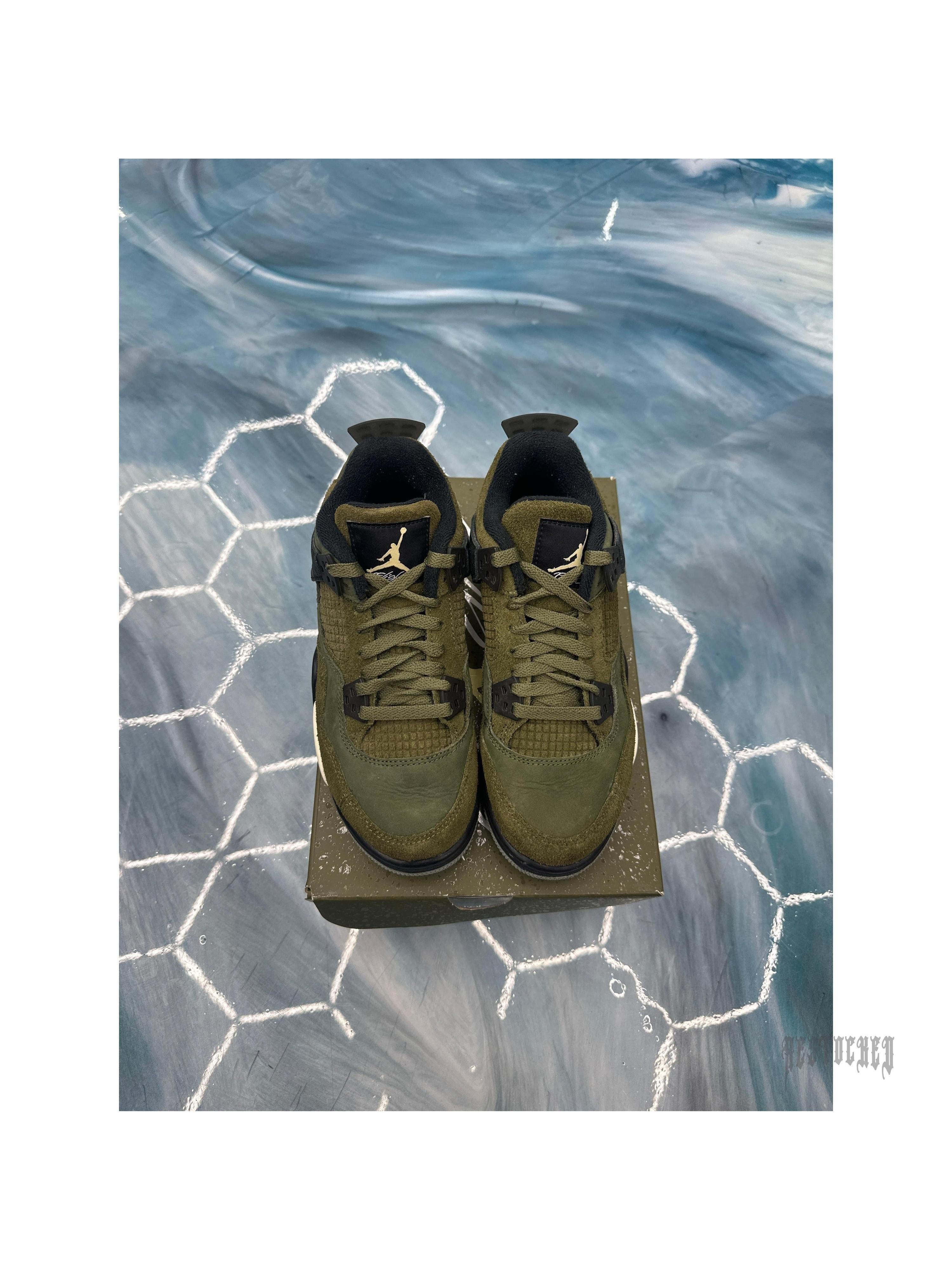 JORDAN 4 RETRO SE CRAFT MEDIUM OLIVE (GS) PRE OWNED SIZE 6Y sneakers, top-down view.