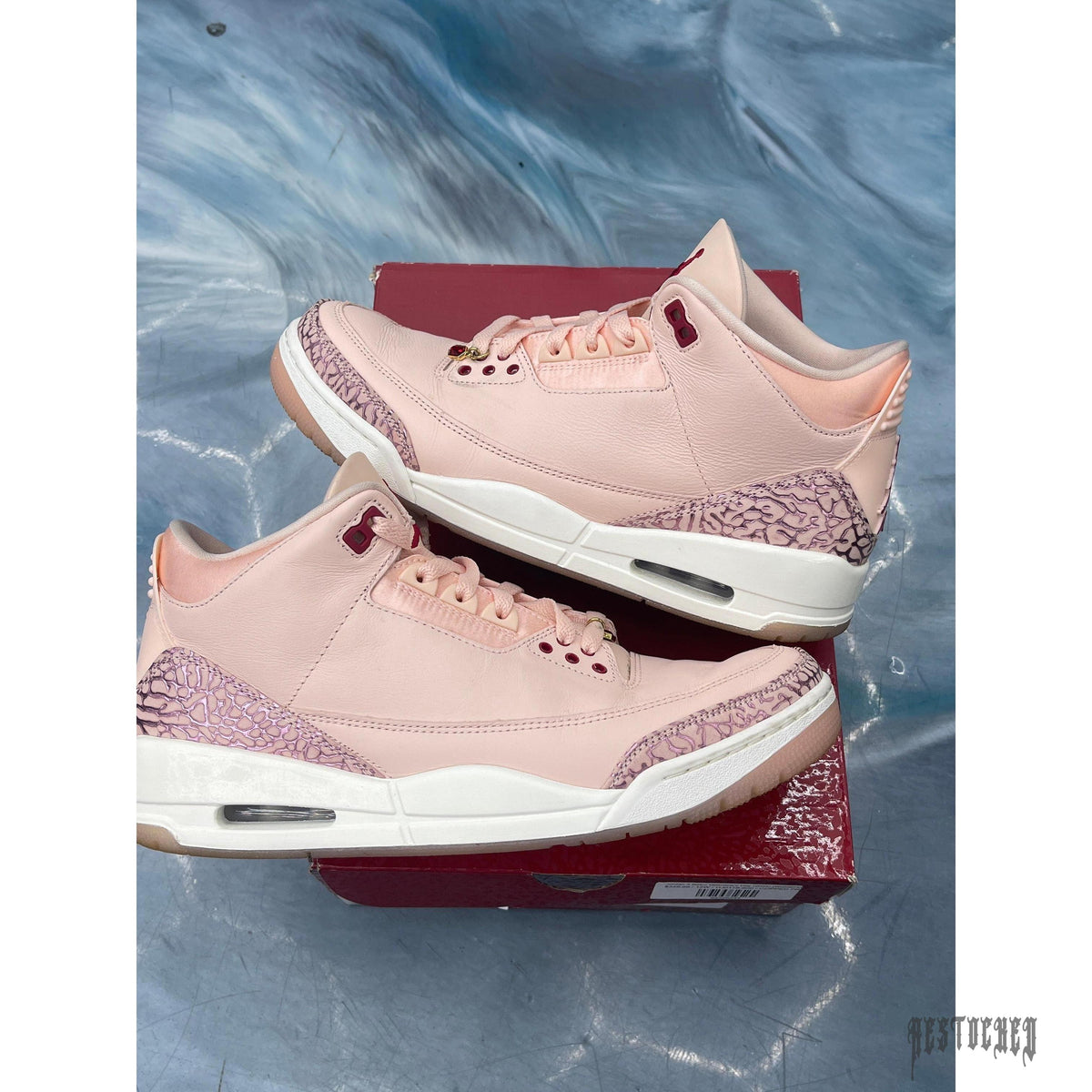 JORDAN 4 RETRO VALENTINES DAY PRE OWNED SIZE 12W/10.5