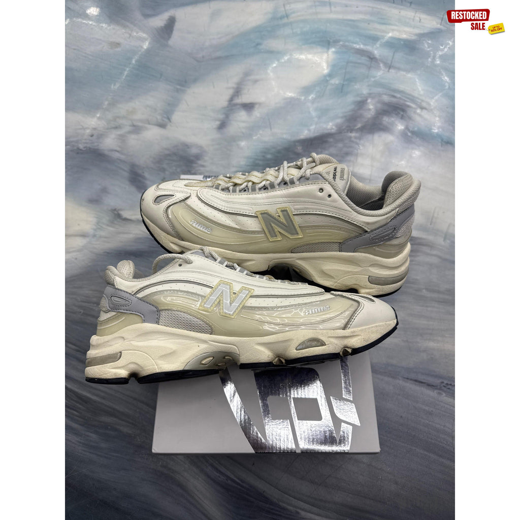 Pre-owned New Balance 1000 Aime Leon Dore white sneakers, size 10.5, with mesh and leather overlays.