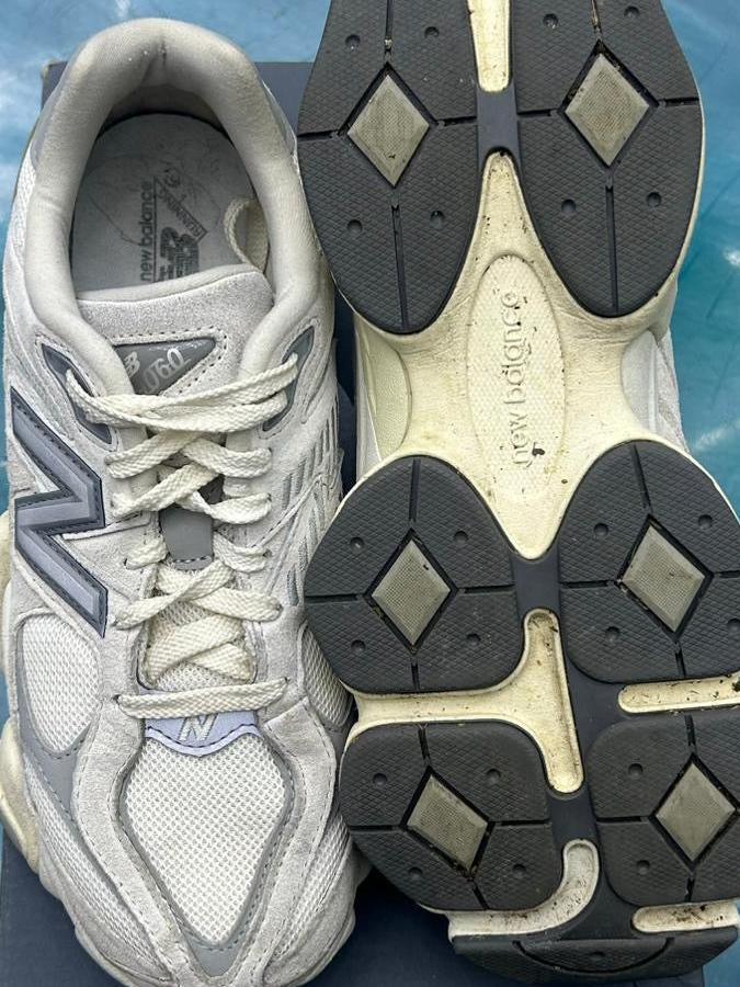 New Balance 9060 Sea Salt White pre-owned sneakers, size 7.5, showing top and sole views.