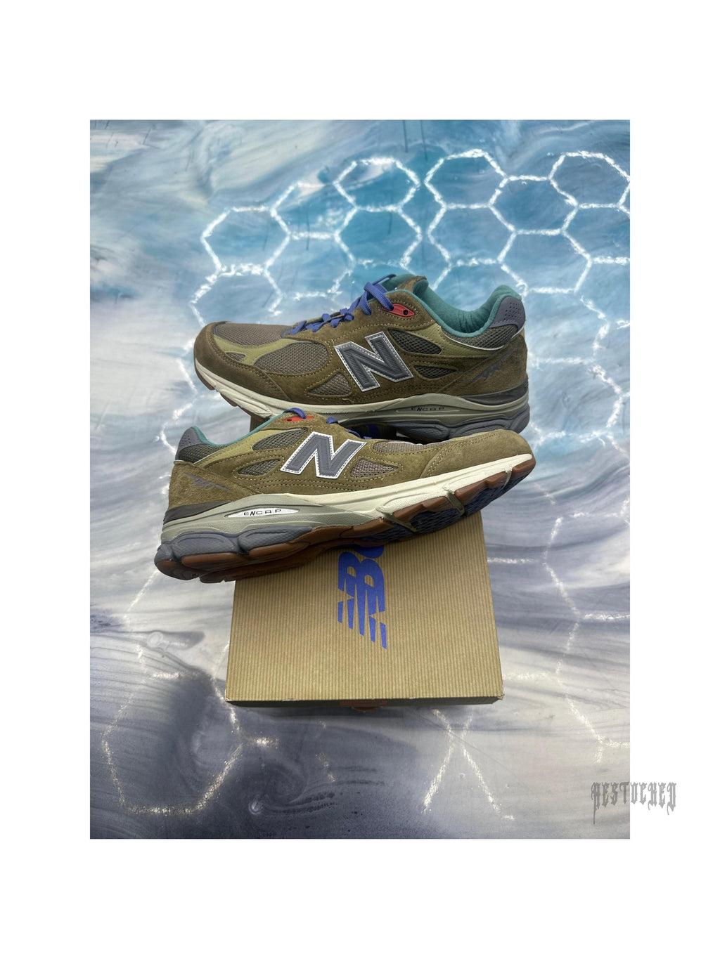 Pre-owned New Balance 990v3 Bodega "Here to Stay" sneakers, olive green suede/mesh, size 9, on box.