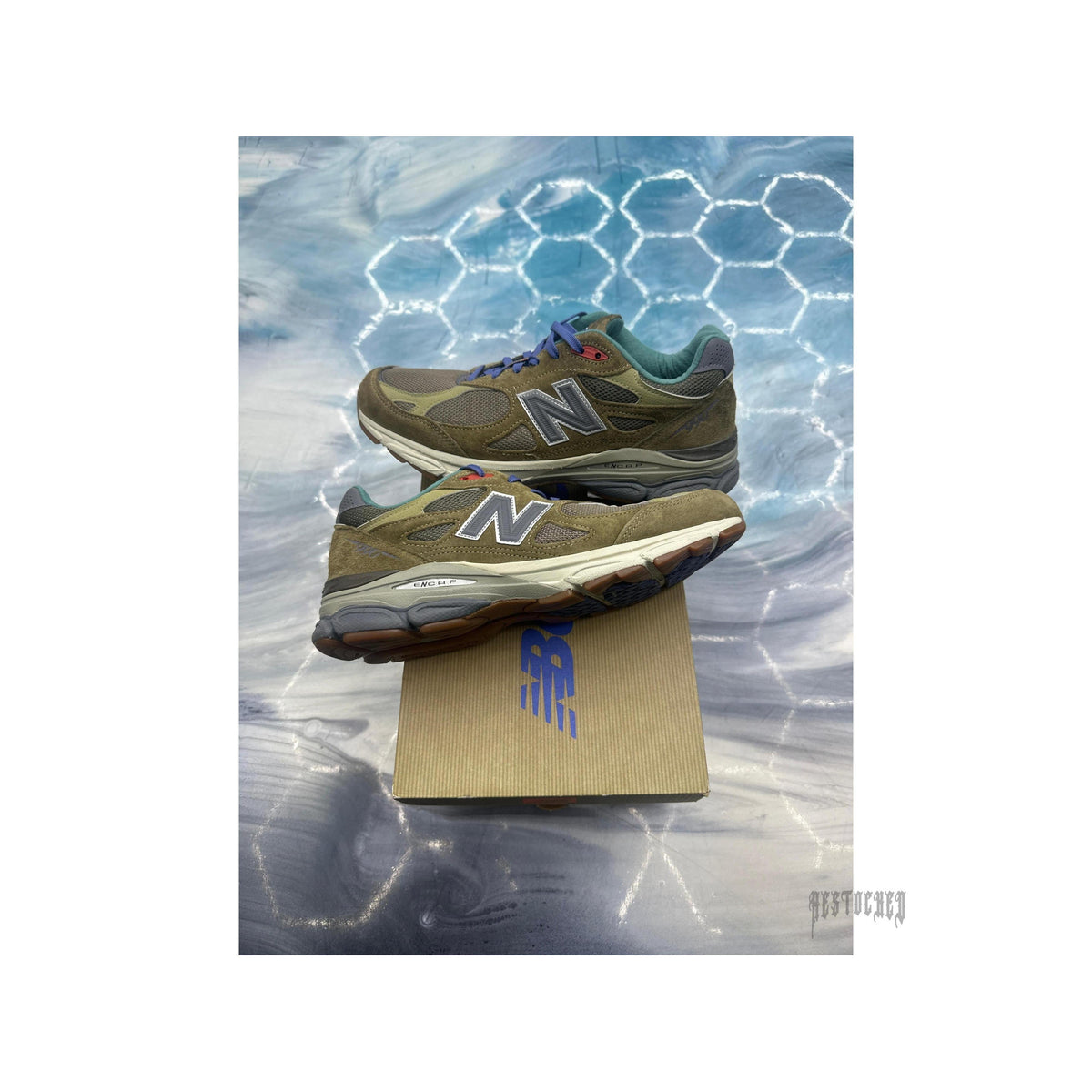 NEW BALANCE 990V3 MiUSA BODEGA HERE TO STAY PRE OWNED SIZE 9
