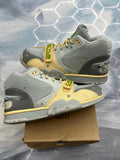 NIKE AIR TRAINER 1 SP Travis Scott Grey Haze sneakers, pre-owned size 9, with yellow accents.