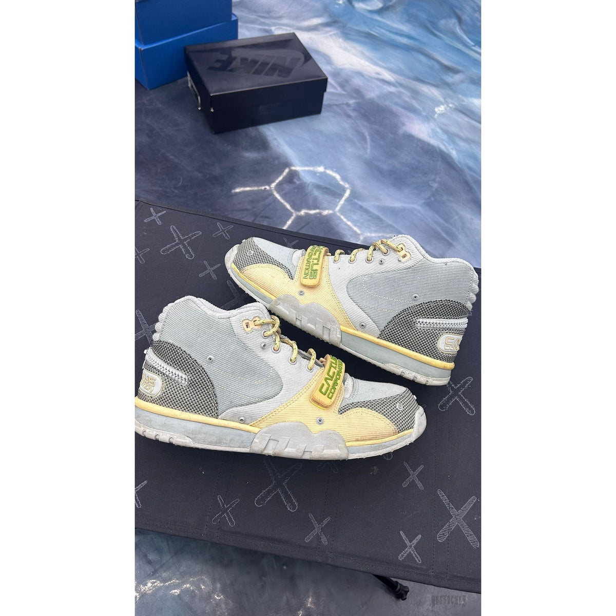 NIKE AIR TRAINER 1 SP TRAVIS SCOTT GREY HAZE PRE OWNED SIZE 9.5 NO BOX