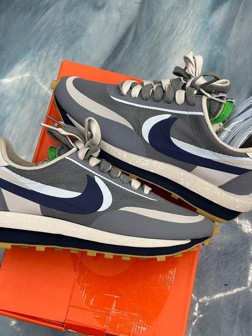 NIKE LD WAFFLE SACAI CLOT KISS OF DEAD 2 COOL GREY PRE OWNED SIZE 9 sneakers.