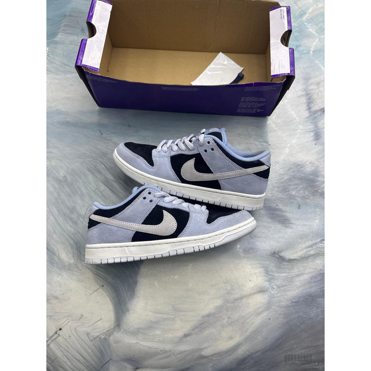 NIKE SB DUNK LOW BLACK ALUMINUM PRE OWNED SIZE 7.5 NO BOX