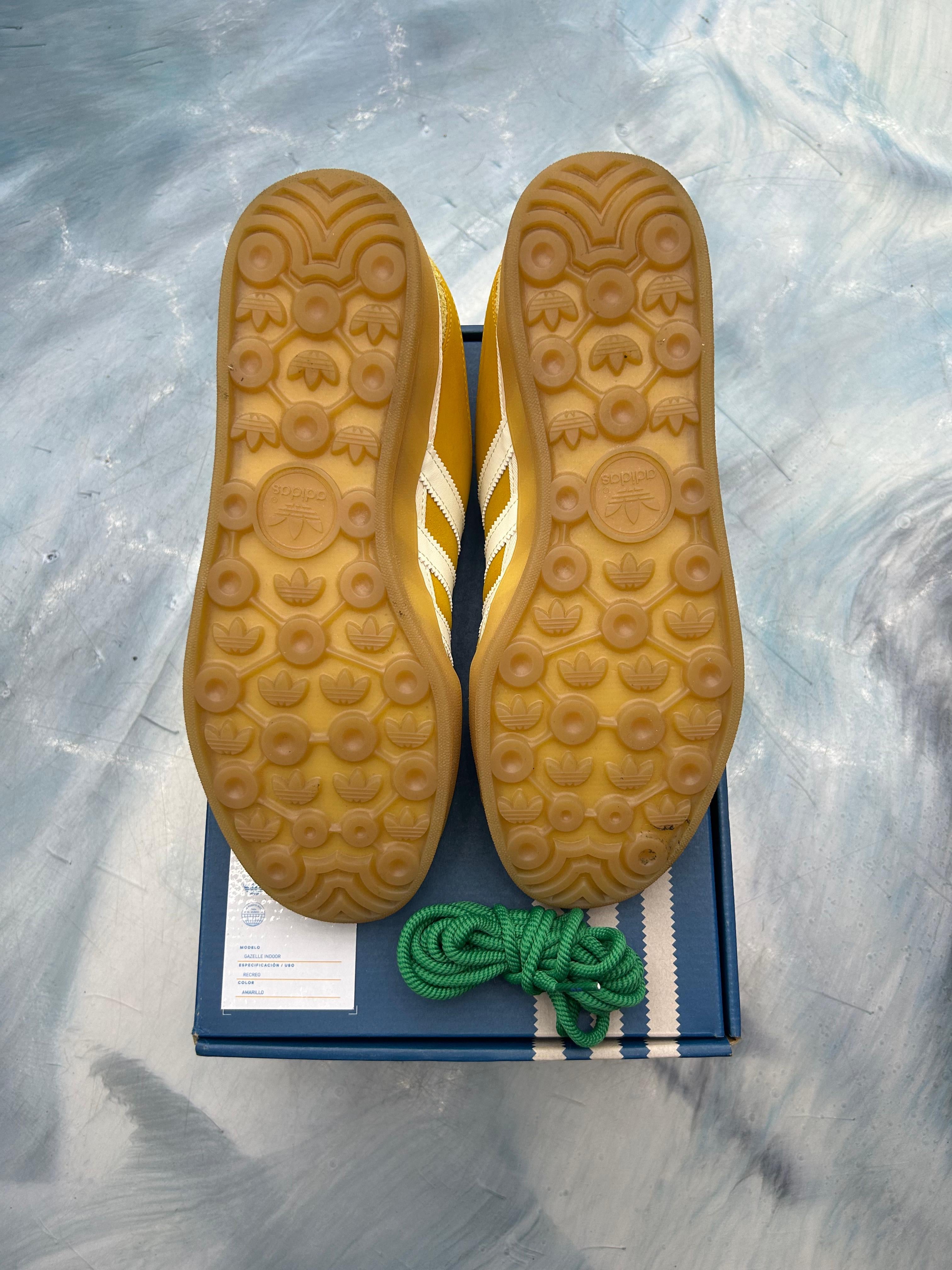 ADIDAS GAZELLE INDOOR BAD BUNNY VEGA BAJA PRE OWNED SIZE 9.5