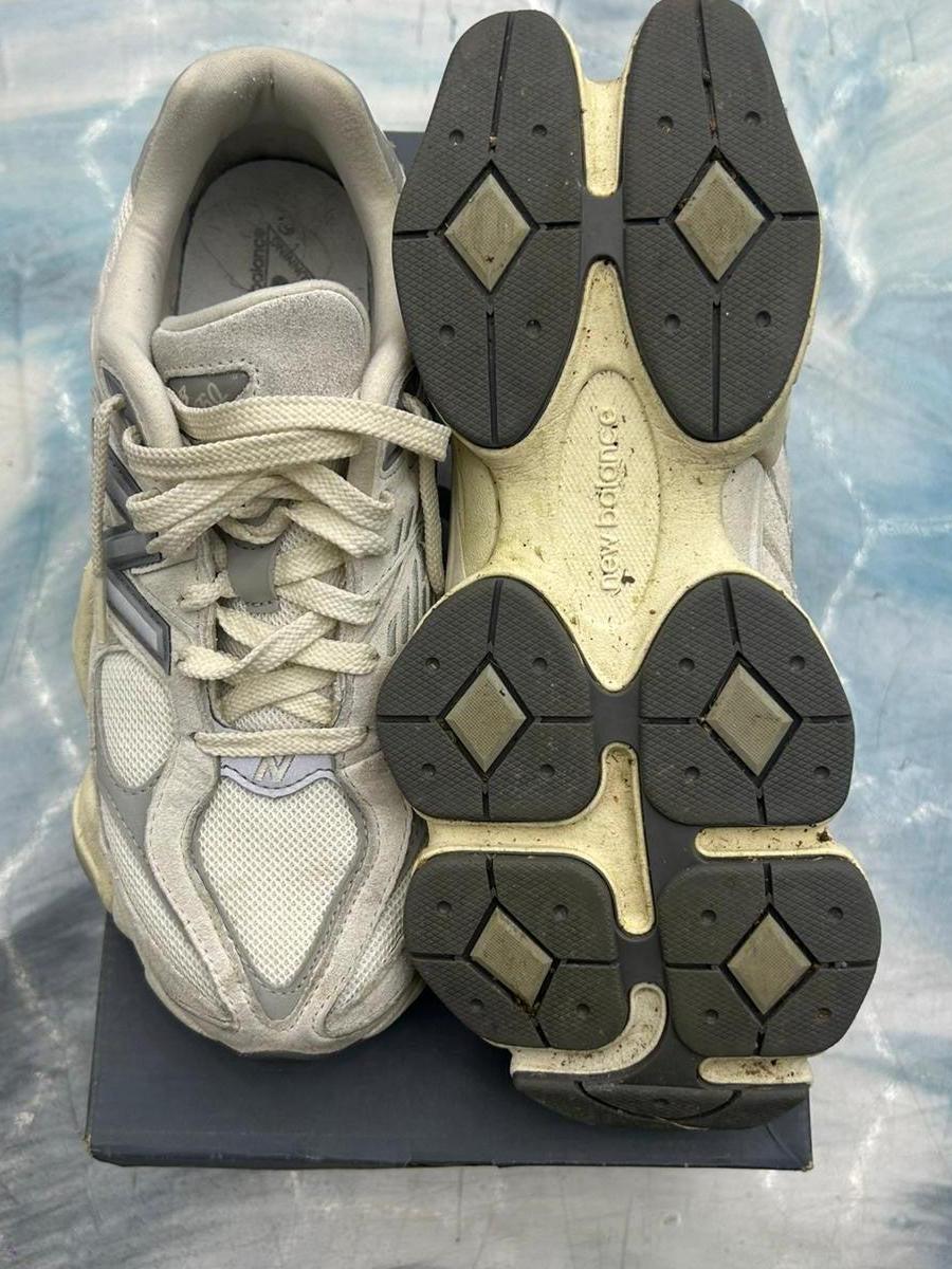 Pre-owned New Balance 9060 Rain Cloud Grey sneakers, size 8.5, showing top and sole views.